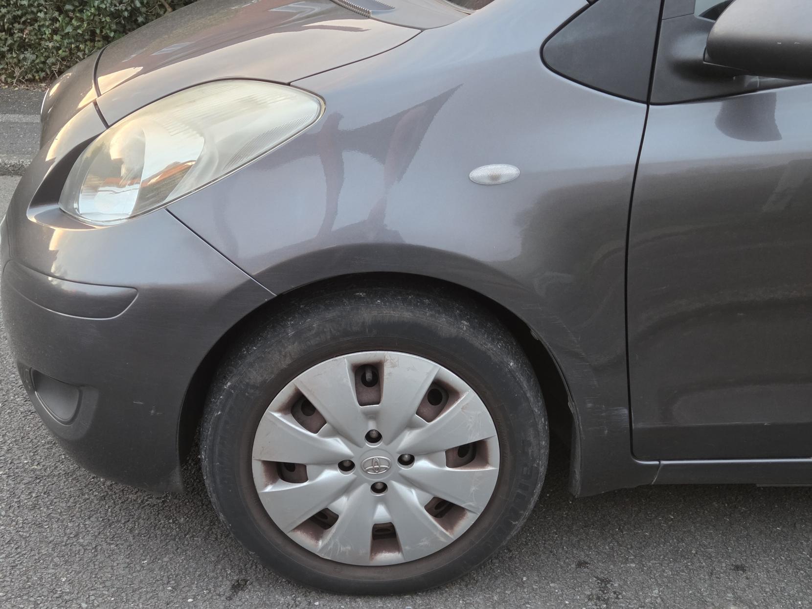 Toyota Yaris 1.33 Dual VVT-i TR Hatchback 5dr Petrol Manual Euro 4 (s/s) (101 ps)