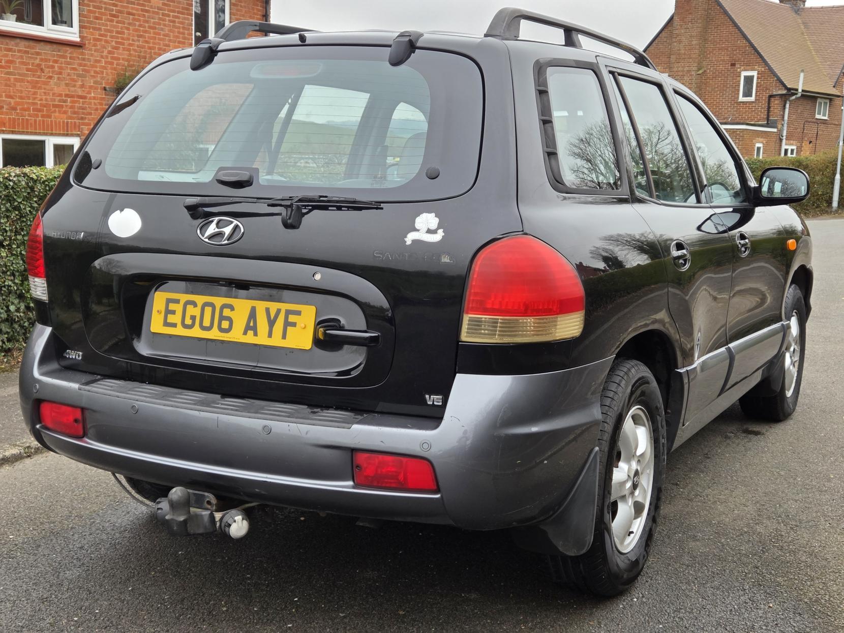 Hyundai Santa Fe 2.7 V6 CDX SUV 5dr Petrol Automatic (274 g/km, 168 bhp)