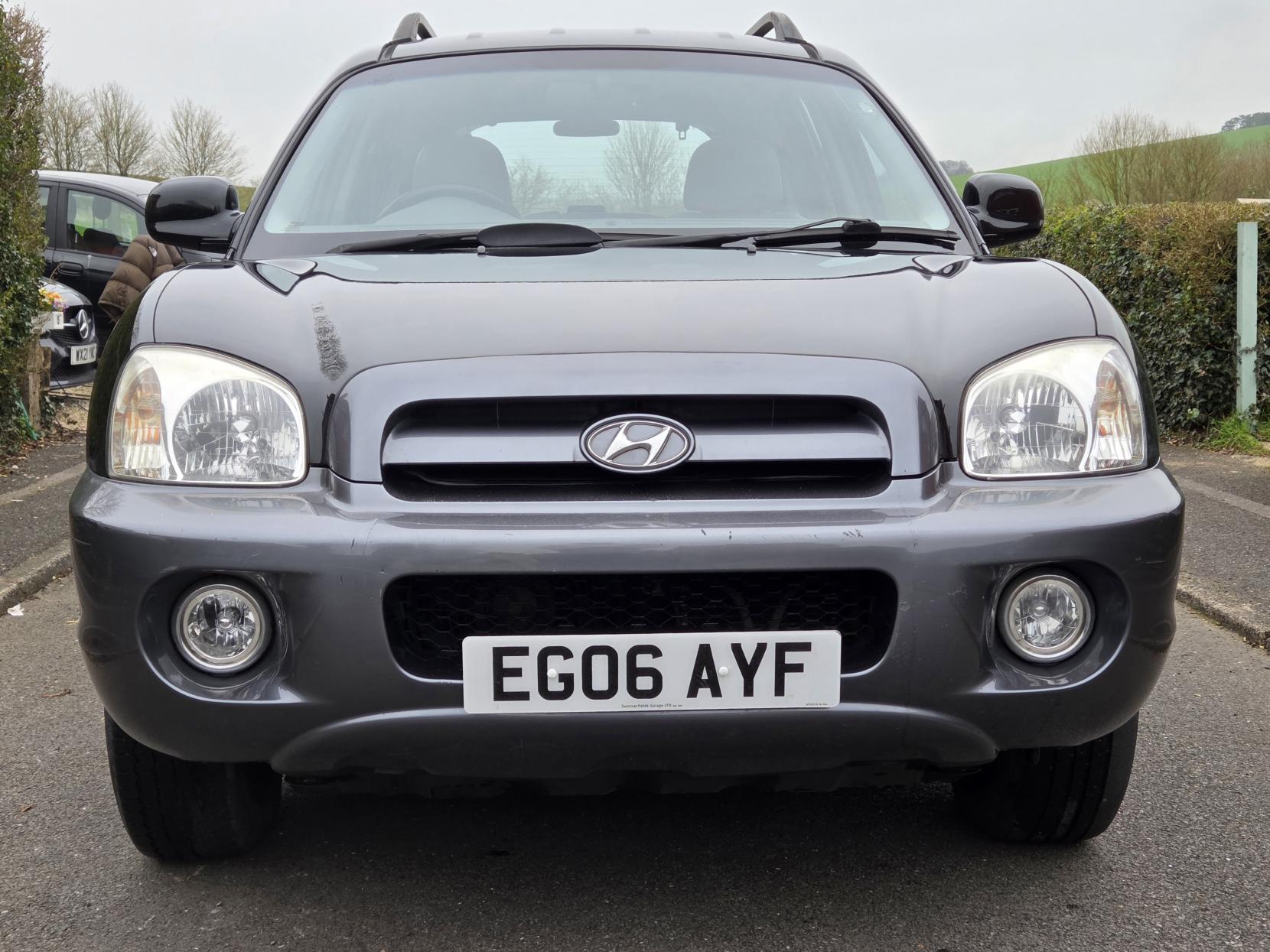 Hyundai Santa Fe 2.7 V6 CDX SUV 5dr Petrol Automatic (274 g/km, 168 bhp)