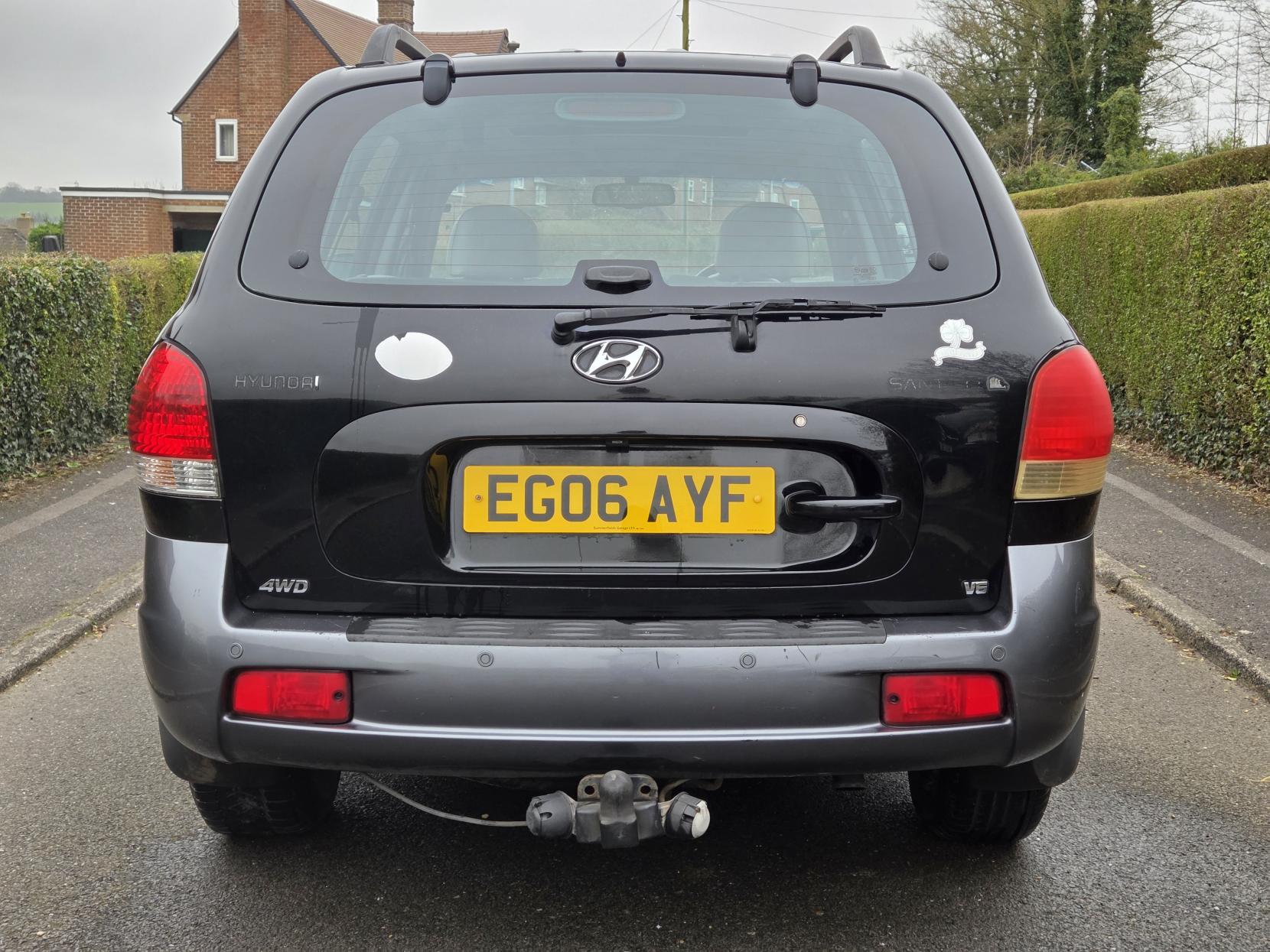 Hyundai Santa Fe 2.7 V6 CDX SUV 5dr Petrol Automatic (274 g/km, 168 bhp)