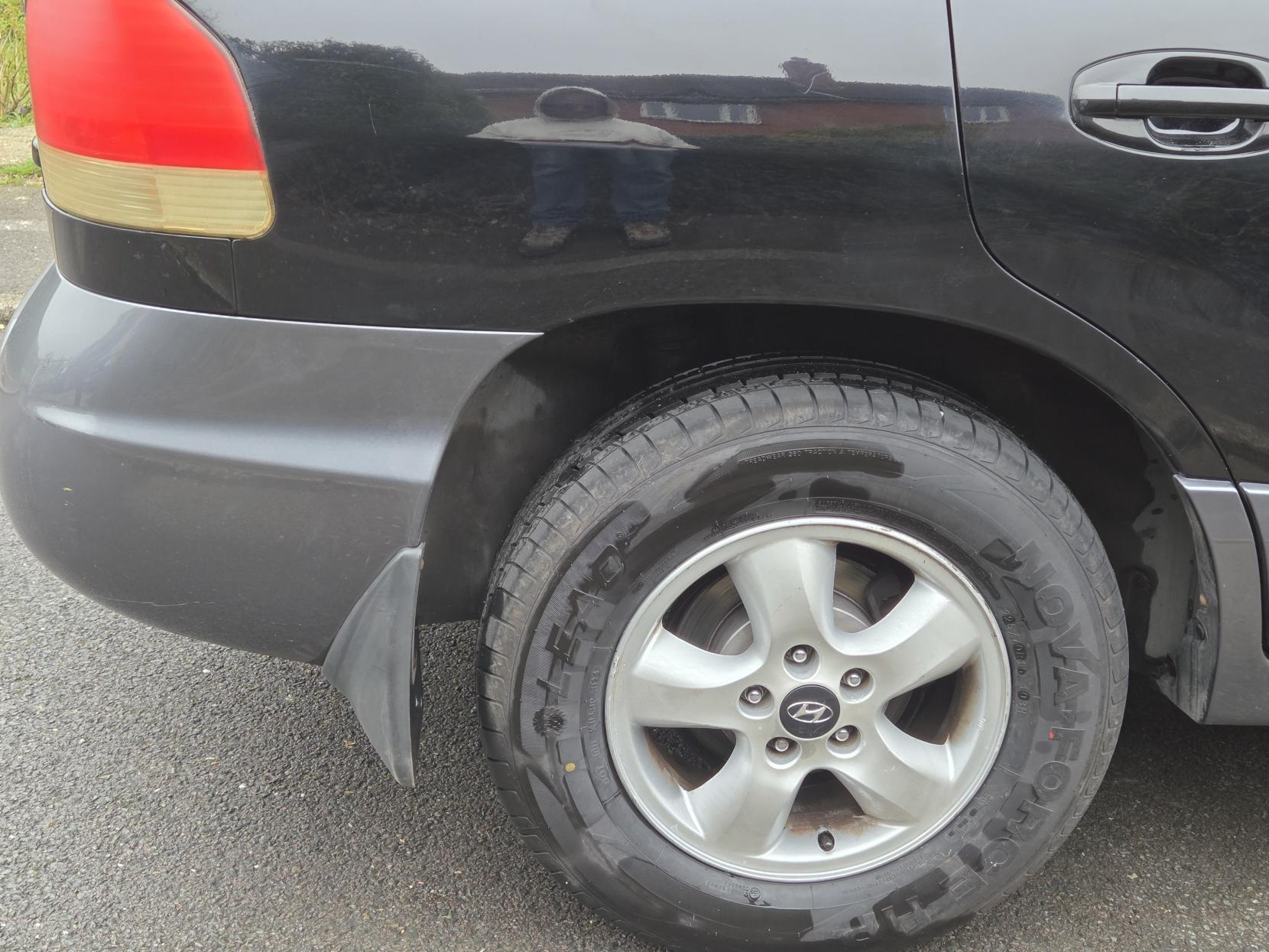 Hyundai Santa Fe 2.7 V6 CDX SUV 5dr Petrol Automatic (274 g/km, 168 bhp)