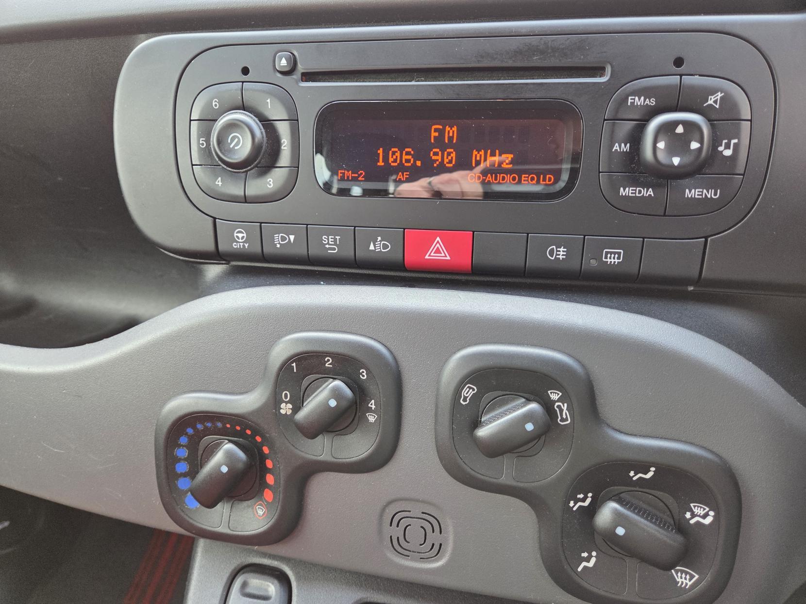 Fiat Panda 1.2 Pop Hatchback 5dr Petrol Manual Euro 5 (69 bhp)